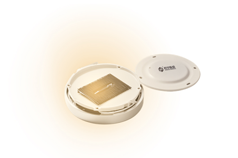 Carcasas / Componentes de PEEK para Interfaces Cerebro–Computadora